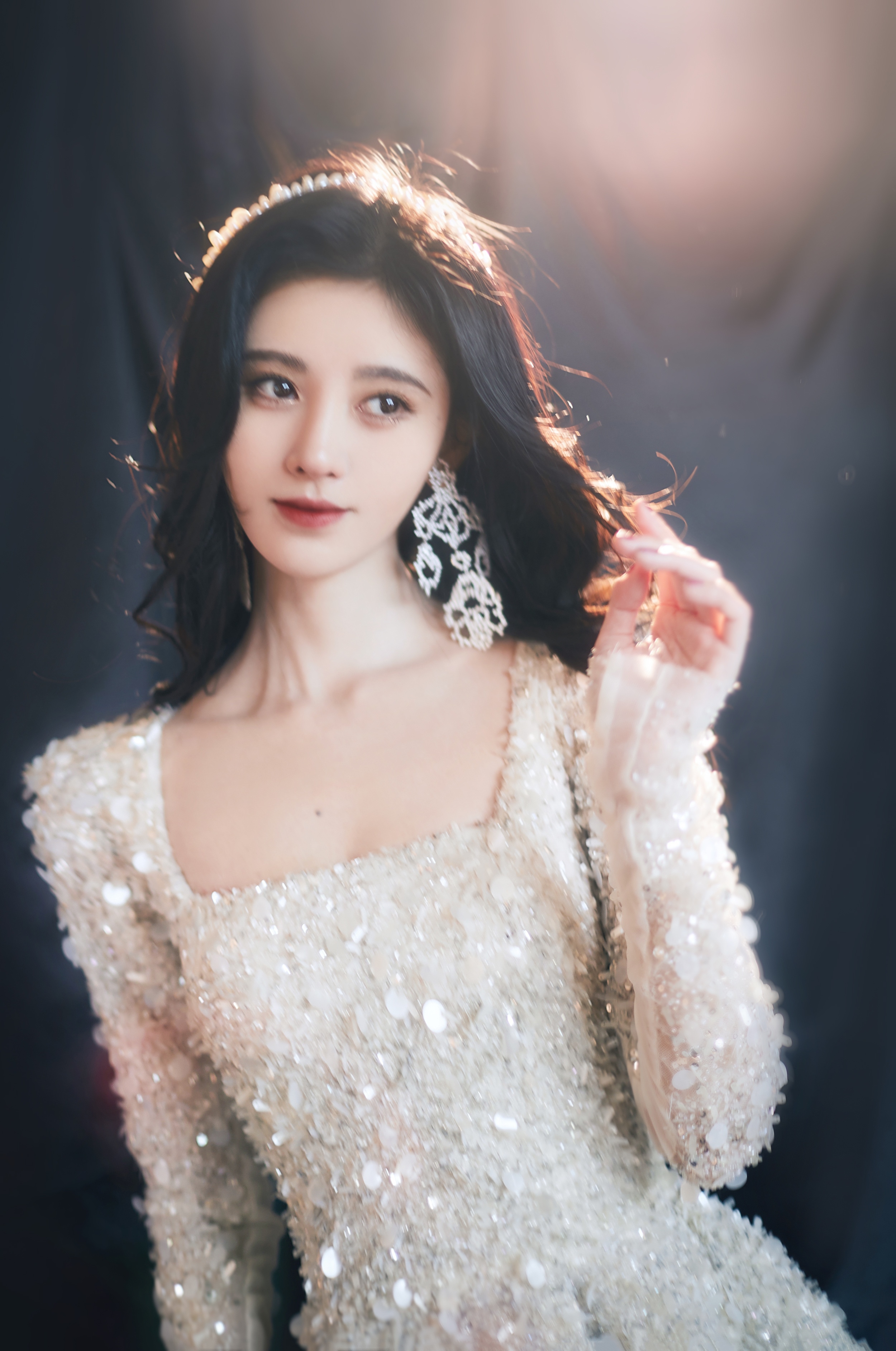  p>鞠婧祎(kiku),1994年6月18日出生于四川省遂宁市,中国内地影视女