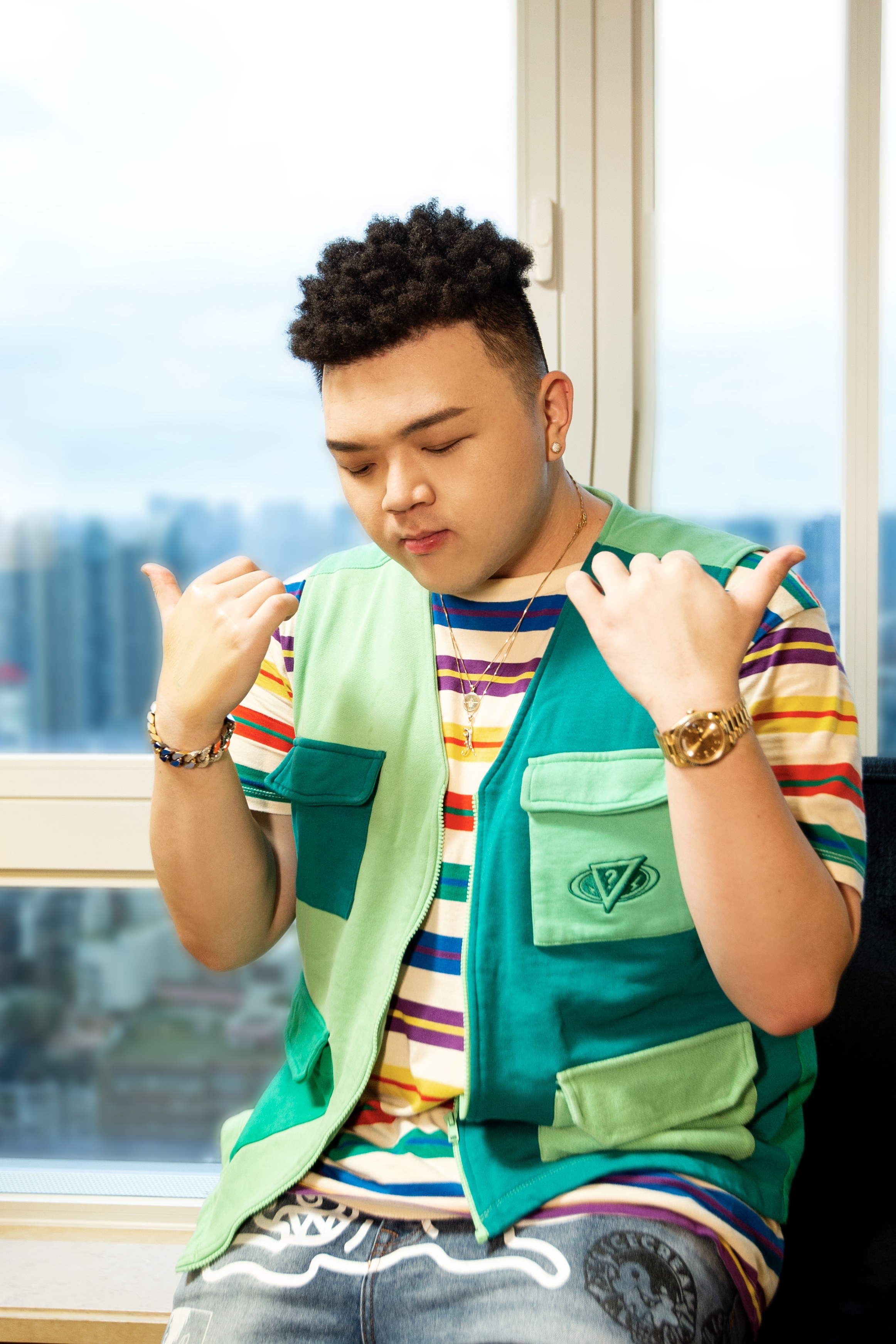 艾福杰尼(after journey),本名陈嘉申,1992年3月26日出生于新疆库尔勒