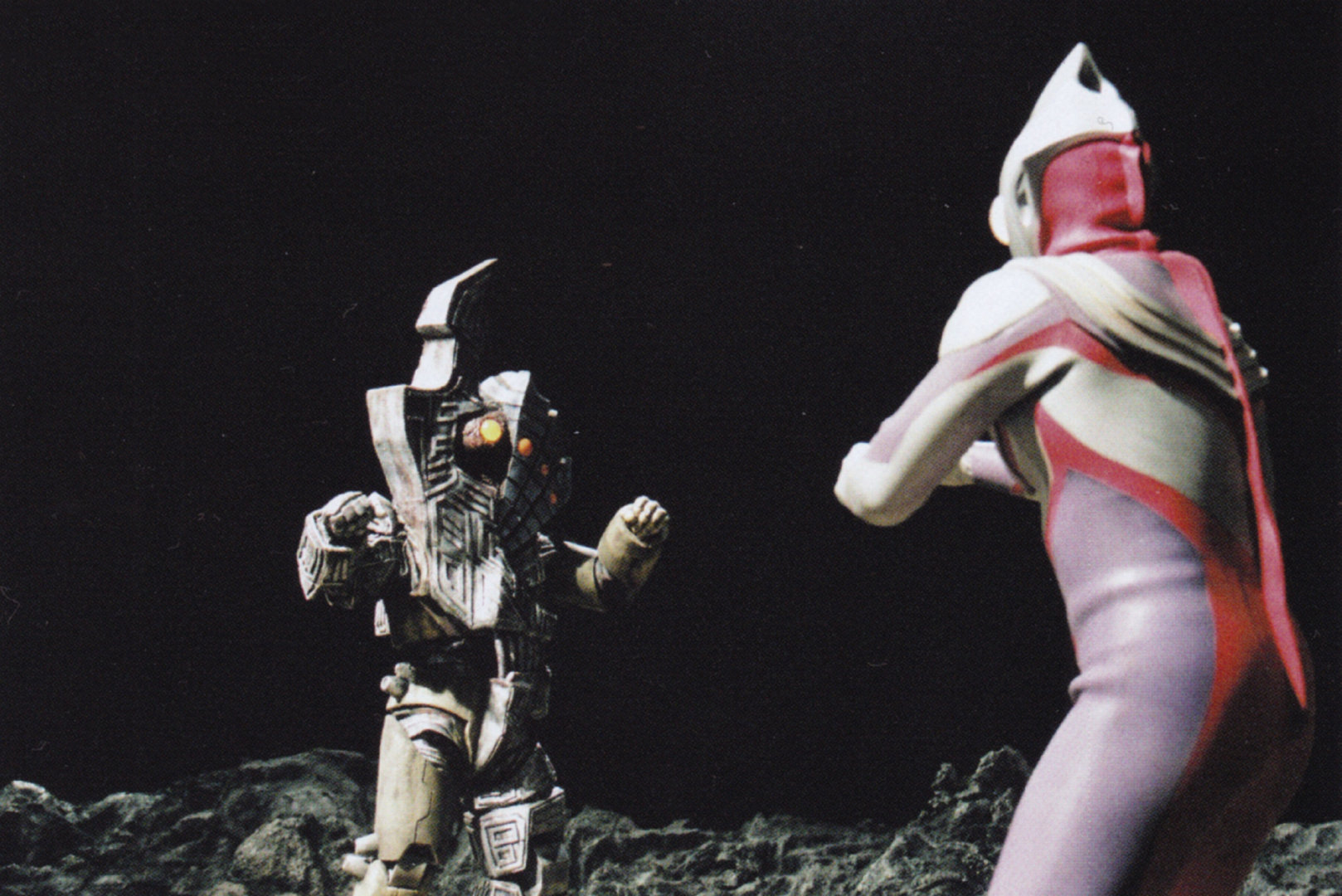 哥布纽,是日本特摄剧《 a target="_blank" href="/item/迪迦奥特曼