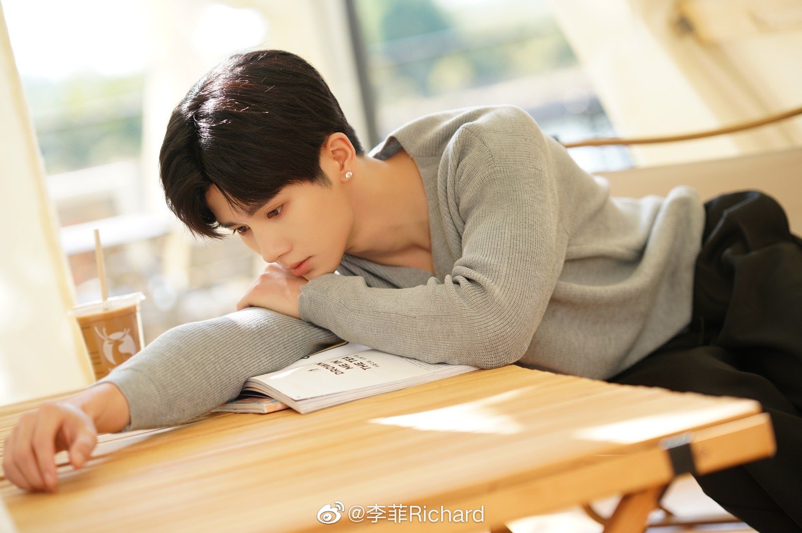 zkkq9f">李菲,1996年9月16日出生于湖北省宜昌市,中国内地影视男演员