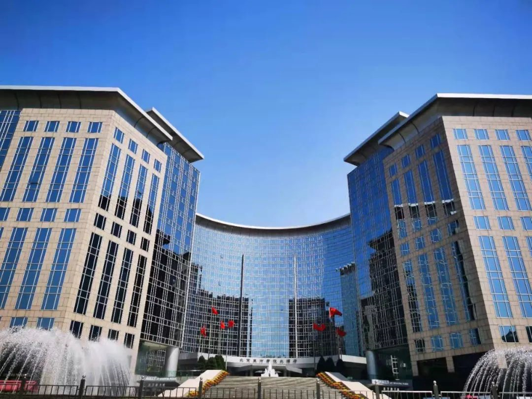 事务所成立于2010年,总部现位于北京市朝阳区金隅大成国际中心d座6层