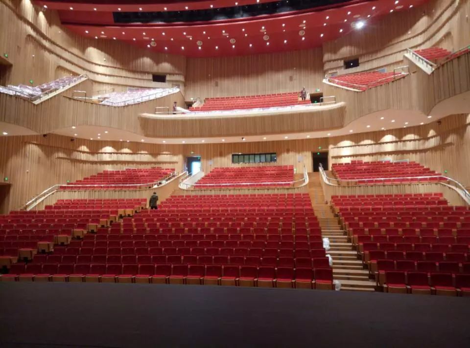  p>孝感市文化中心位于孝感市东城起步区,北临乾坤大道,南临豪府北路