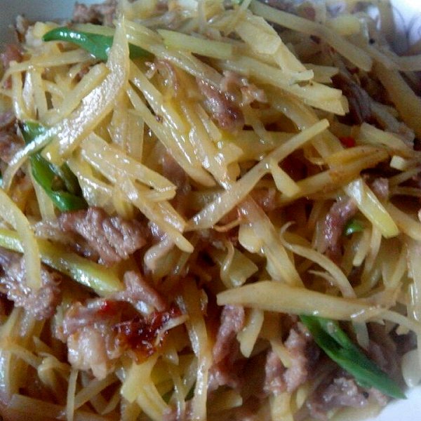 土豆丝肉片