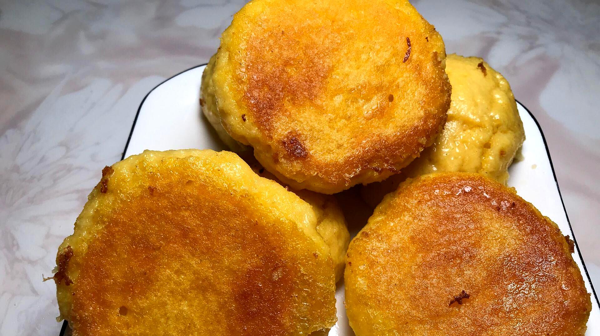 东北玉米面贴饼