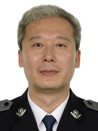 张成