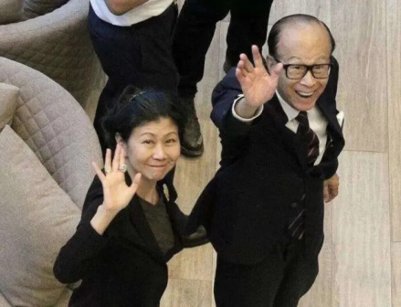 周凯旋（李嘉诚基金会董事、实际执行人）_百度百科