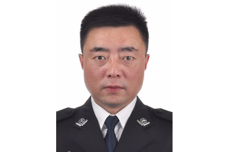 高军