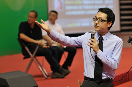 6378607" data-lemmaid="6378607">新东方教育科技集团 /a>演讲师