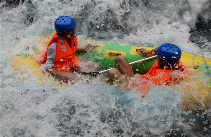 龙门水帘洞漂流