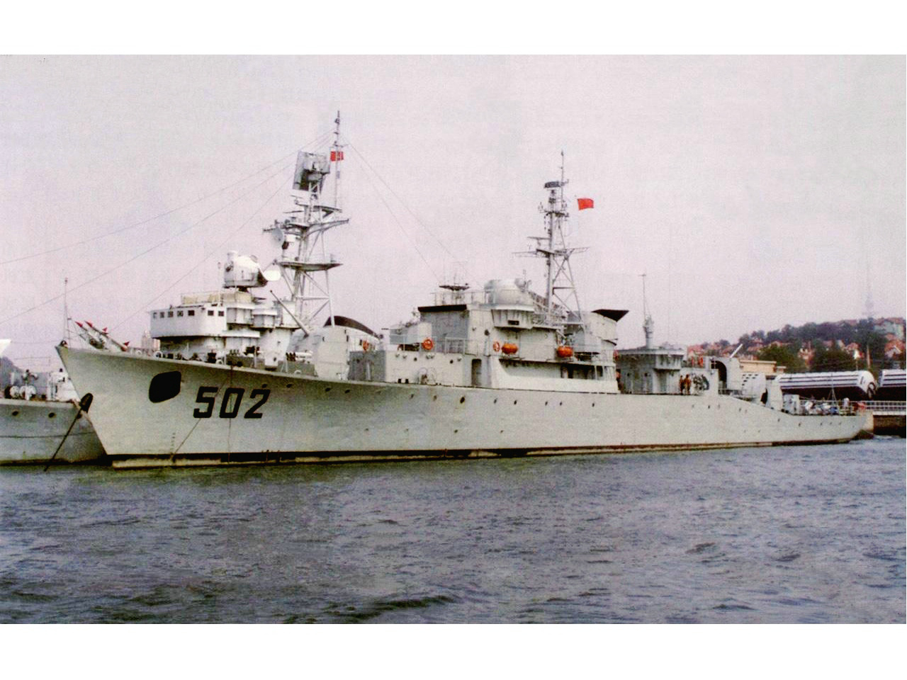  p>南充号护卫舰(英文:nanchong frigate),是20世纪60年代中国建造的 