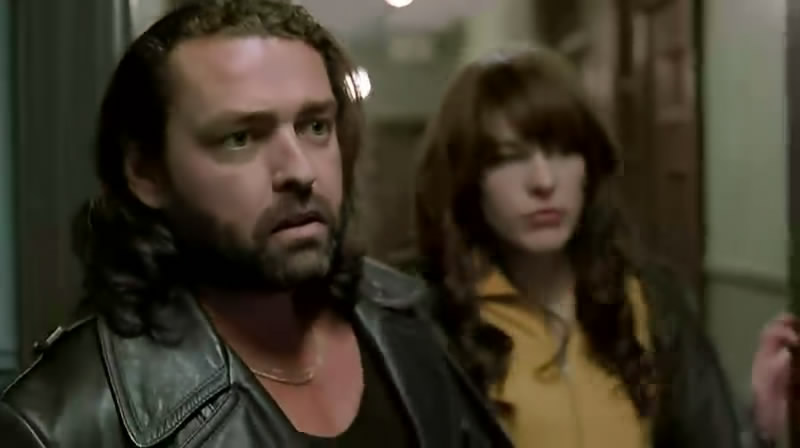  p data-id="gnwidwtgl6">《魔鬼交锋》是由gary lennon执导的犯罪片