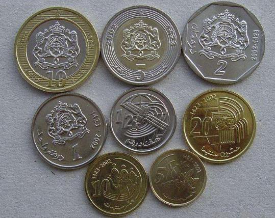 href="#" data-lemmaid="373533">摩洛哥 /a>现行通用货币,迪拉姆由其