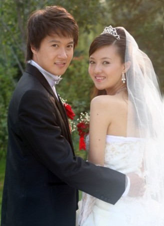 ">洪丹强 /a>执导, a target="_blank" href="/item/傅晶/5769" data