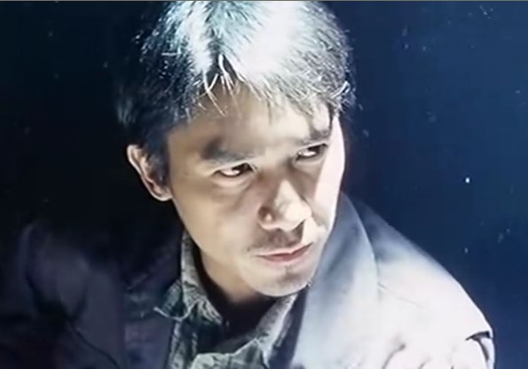  p>《暗花》是银河映像于1998年出品的警匪动作片,由 a target="