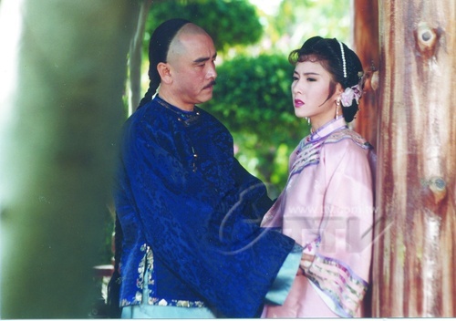 《刺马》是由鹿峰,张彻执导,姜大卫,李婉华,邵传勇等主演的武侠电视剧