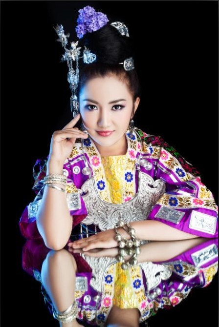 苗族,1990年9月13日出生于贵州省凯里市,中国内地新生代女演员