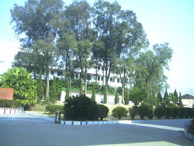  p>江西省大余县新城中学建于1957年,位于 a target="_blank" href="