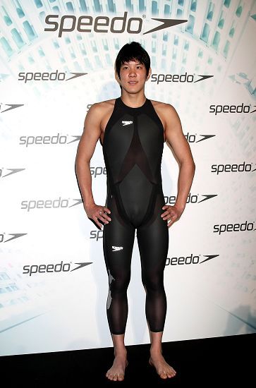  p>鲨鱼皮泳衣, a target="_blank" href="/item/speedo公司">speedo