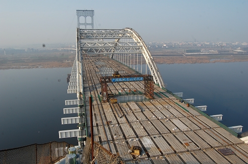 ">嘉绍跨江大桥 /a>,滨海新城的重要通道,也是促进绍兴袍江新区" a