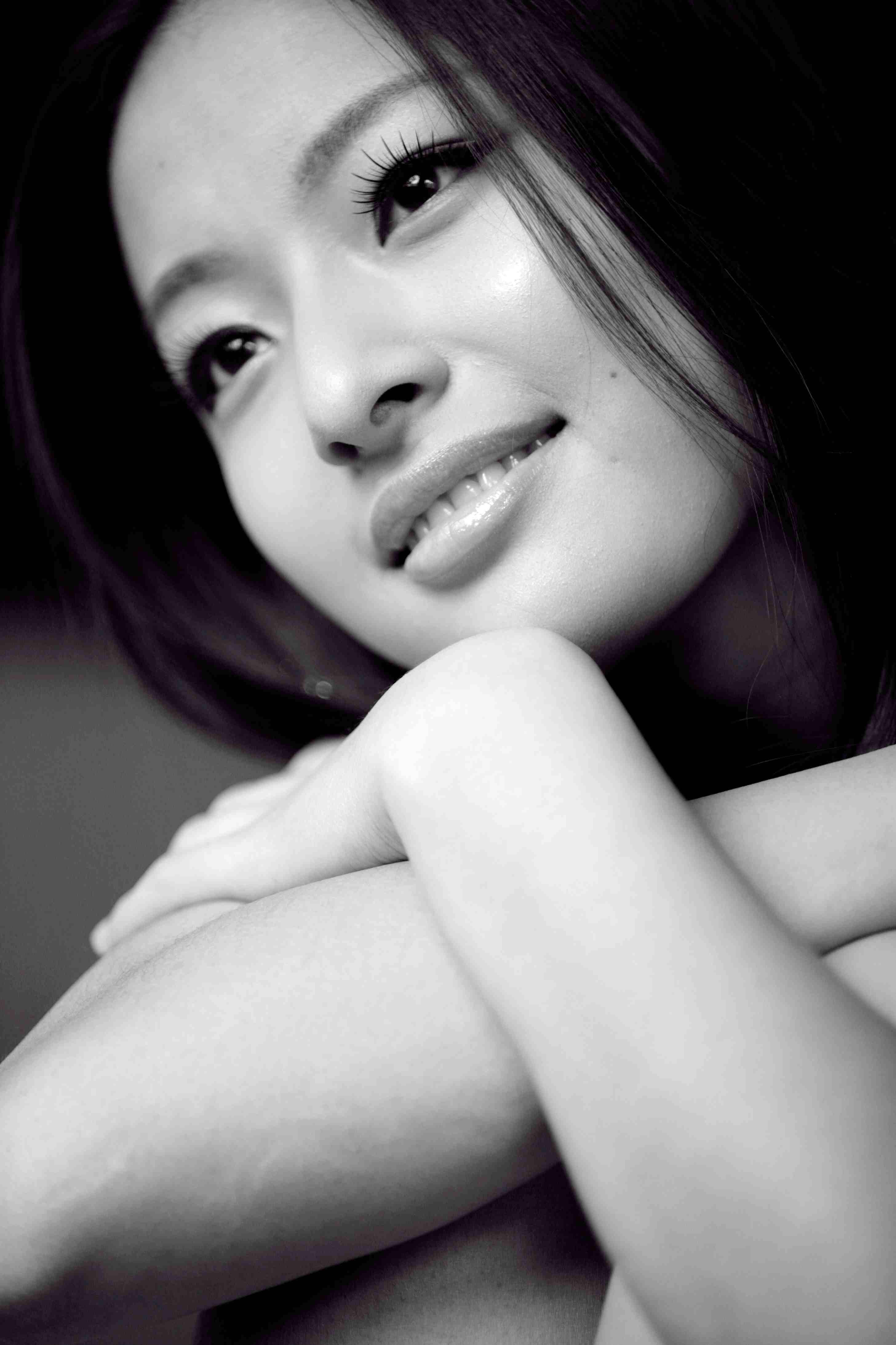 ogsz3t1">郎月婷,1985年3月22日出生于辽宁省大连市,中国内地女演员