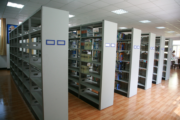  p> a>三江学院 /a>图书馆始建于1993年,建馆十七年来,在学校领导江金