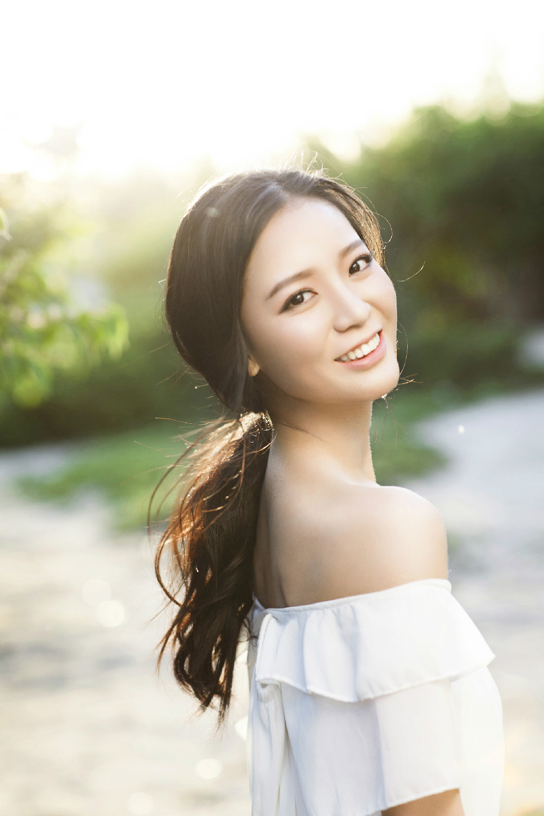 王艺,女演员