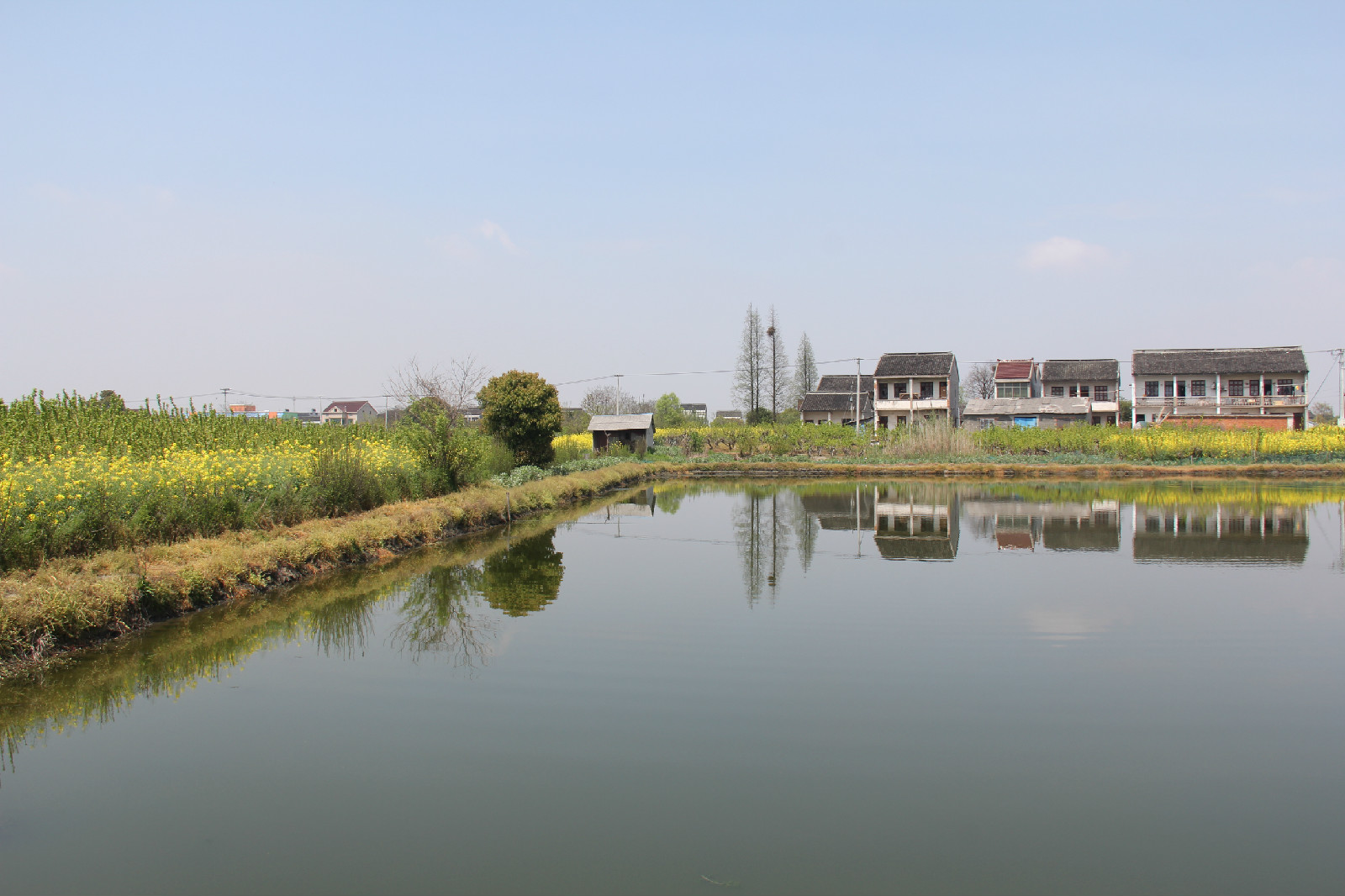 " href="/item/横街/6633601" data-lemmaid="6633601">横街 /a>,马腰