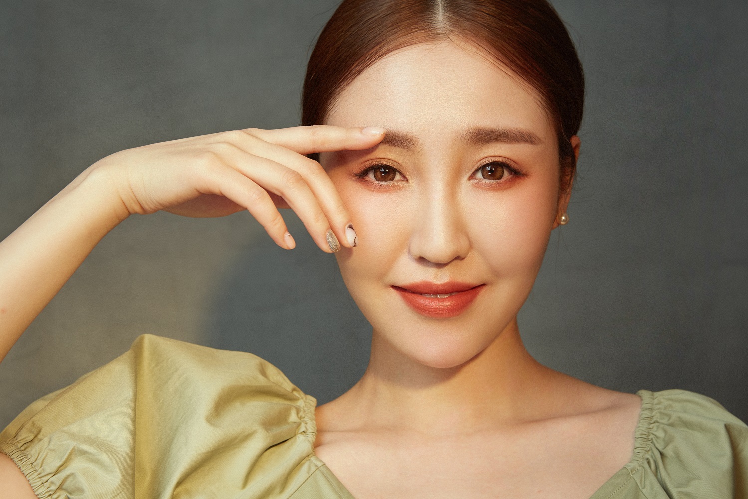  p>沈璐,中国内地女演员.