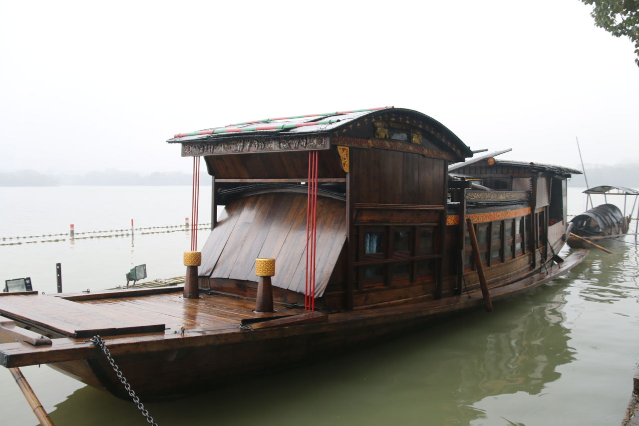 嘉兴南湖中共"一大"会址