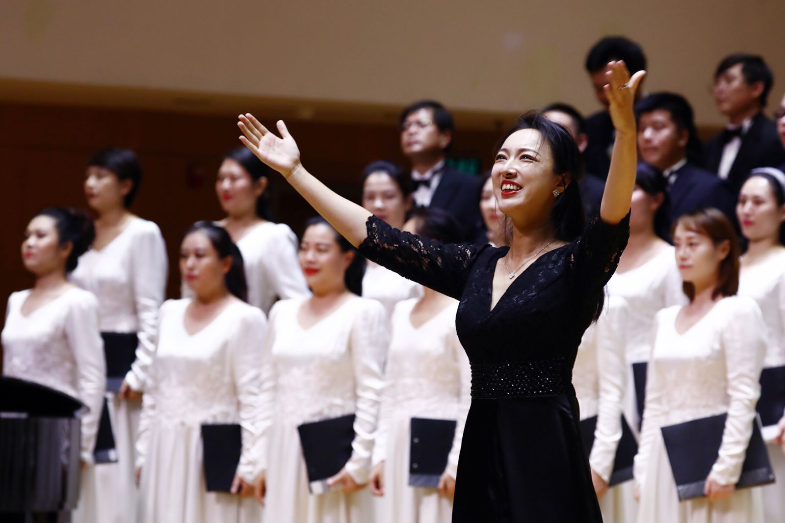 data-lemmaid="2980294">中国交响乐团合唱团驻团指挥,<a target=