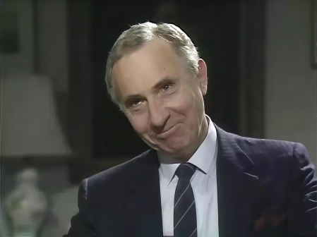 是，首相（英国1986年西德尼·洛特比与彼得·惠特莫尔联合执导的系列喜剧）_百度百科