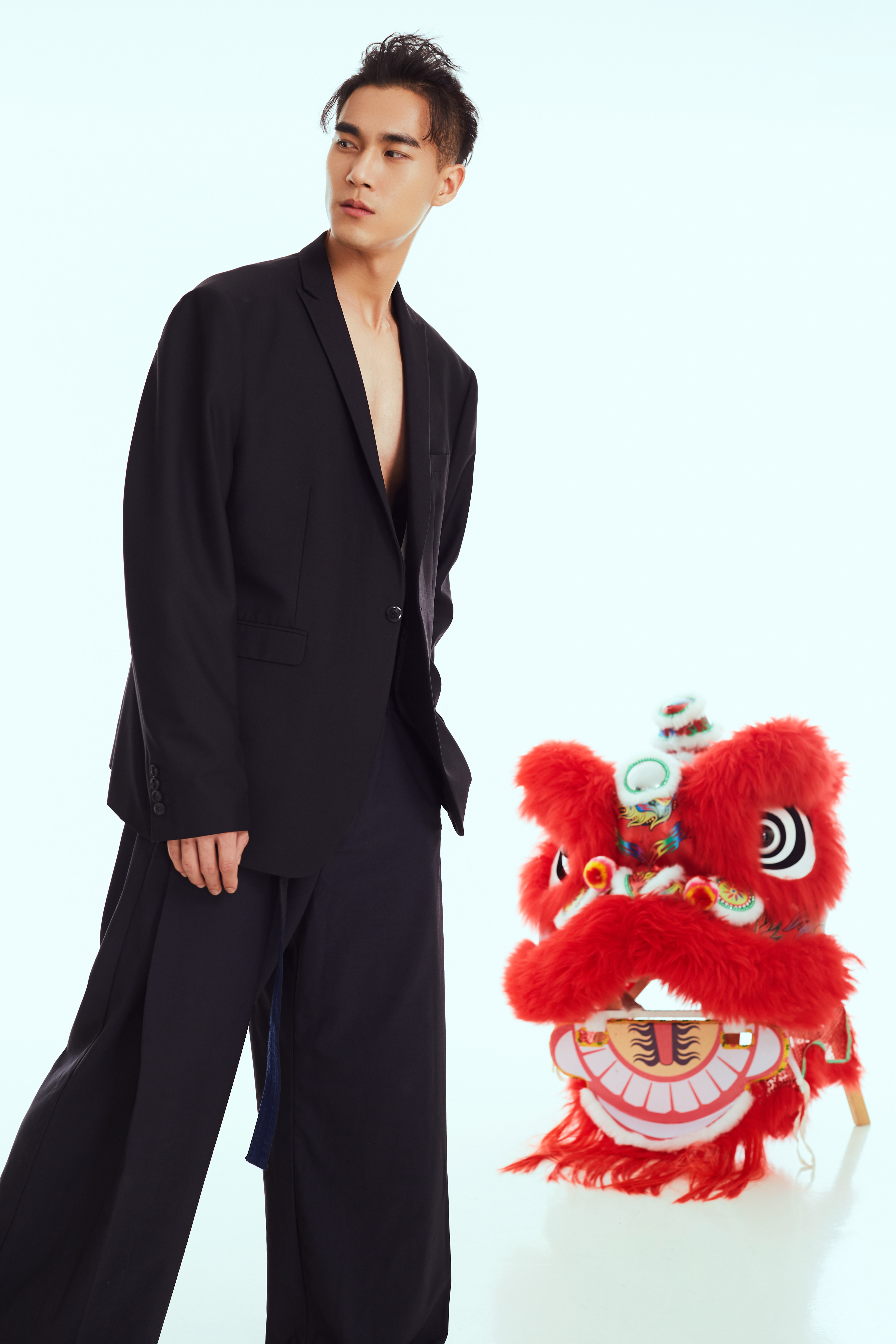  p>肖博,中国内地影视男演员; /p> p>2016年,参演个人首部网剧《 a