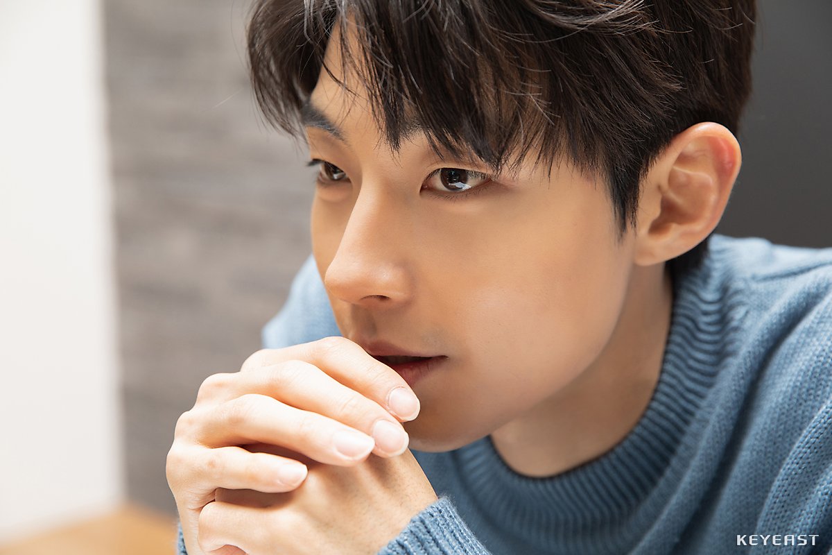  p data-id="gnwr6b7aqo">黄寅烨,1991年1月19日出生于韩国,毕业于