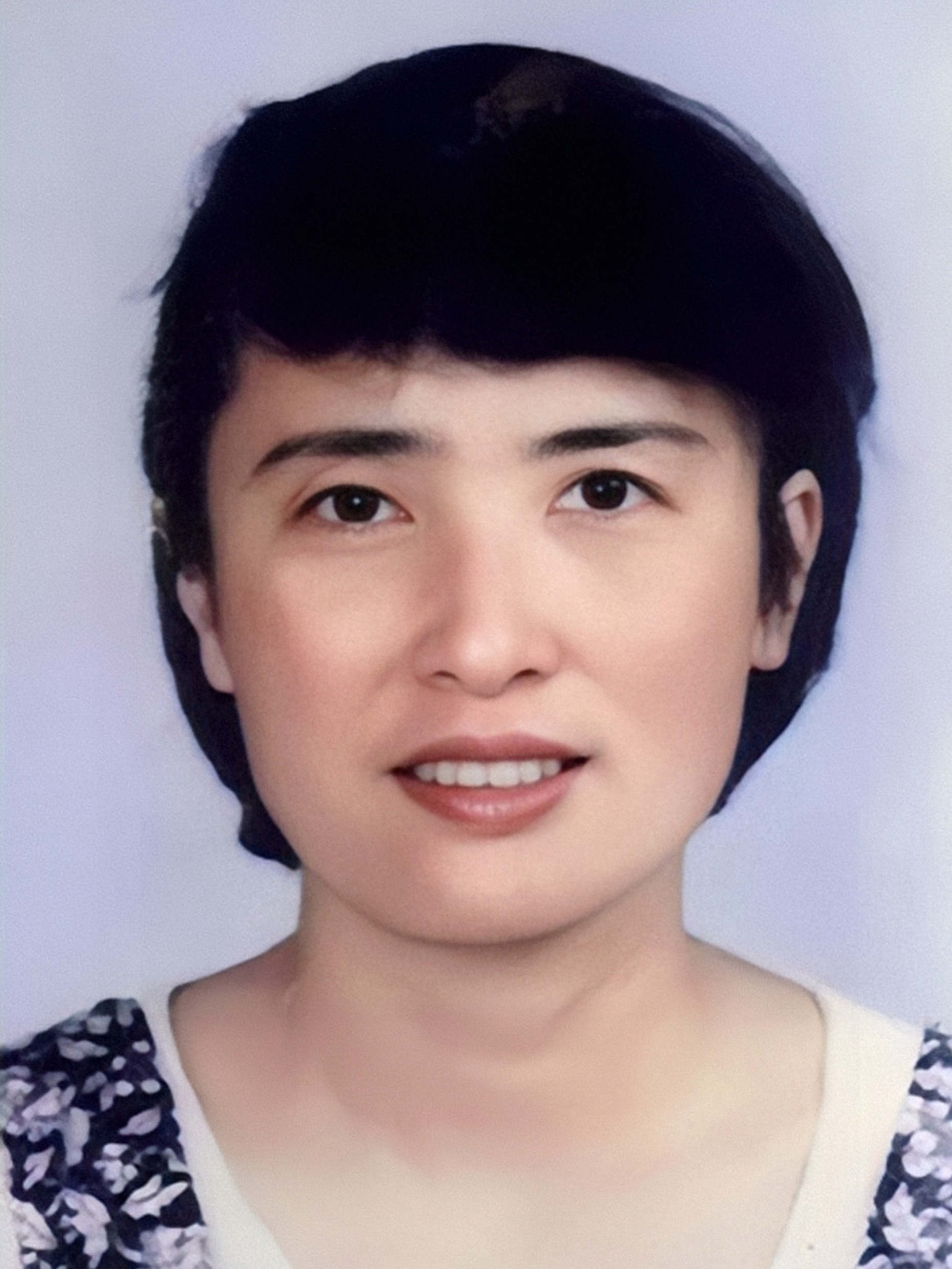  p>郭欣,女,中国云南人,1964年3月18日出生,曾为云南大学历史系副教授