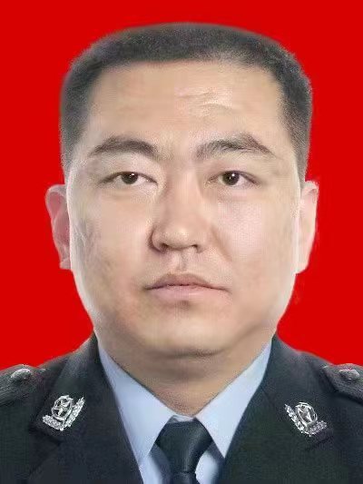 现任陕西省延安市志丹县人民政府党组成员,副县长,公安局党委