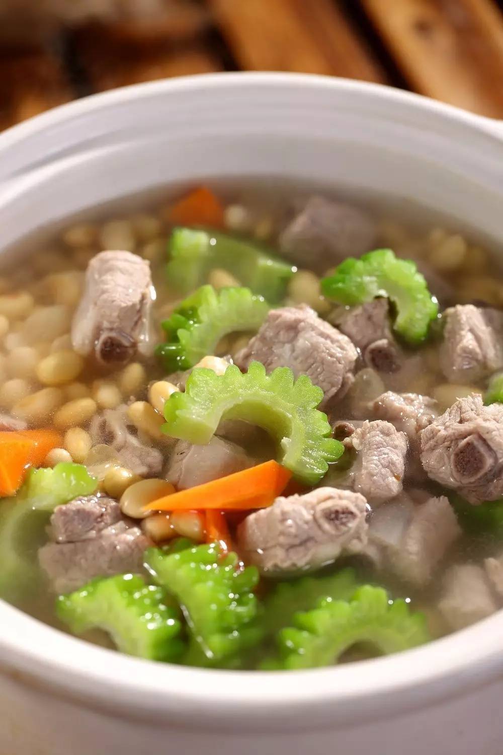 黄豆苦瓜排骨煲