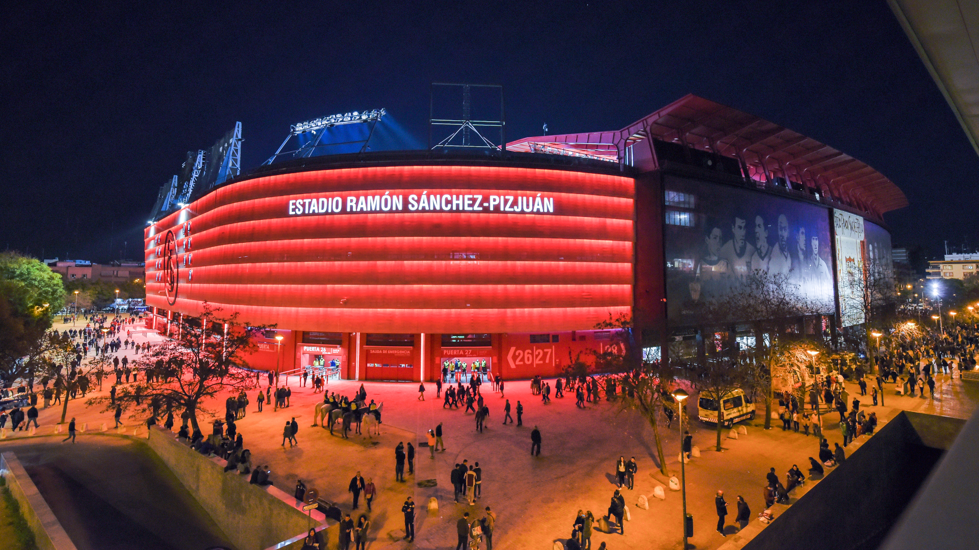 拉蒙·桑切斯·皮斯胡安球场