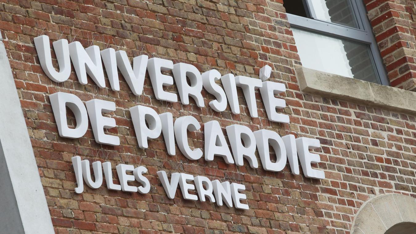  p>亚眠大学(université damiens),又称 a href="#" data-lemmaid="