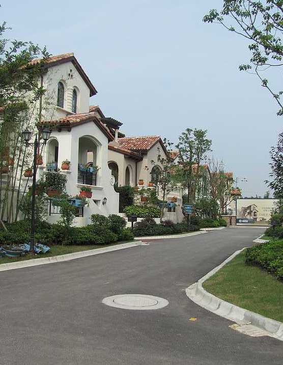 星月·翡翠湾位于苏州市吴江盛泽,由<a target="