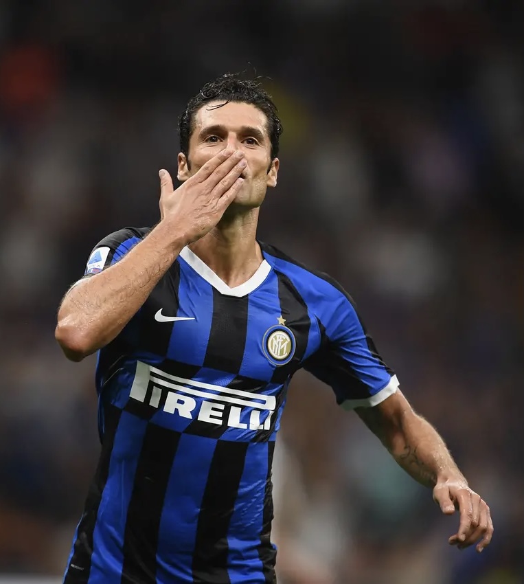  p>安东尼奥·坎德雷瓦(antonio candreva),1987年2月28日出生于