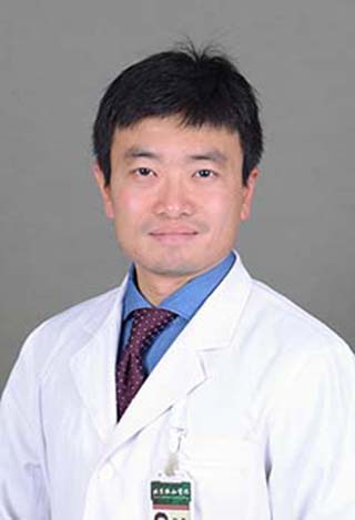  p>何嘉,男, a target="_blank" href="/item/医学博士/8947662" data