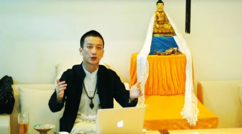  p>于雷,国学讲师,禅乐歌者,曼殊一叶创始人,国学佛学新媒体传播者.