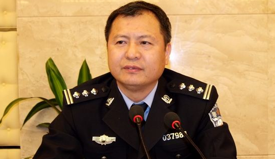  /p> p>现任苍南县公安局党委副书记,常务副局长(正科长级). /p>