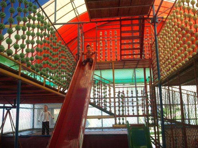  p data-id="gnvipinwpj">塔山竞技游乐城位于山东省烟台市芝罘区市区