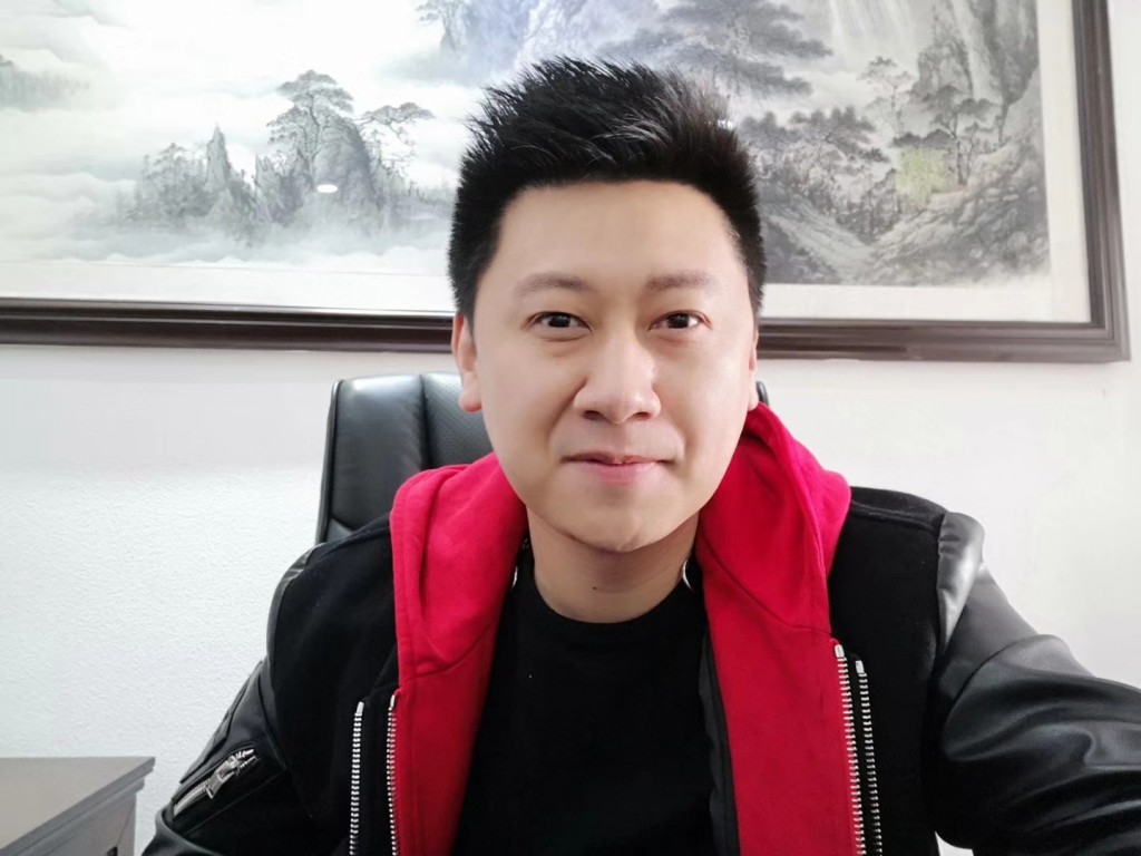 李奥