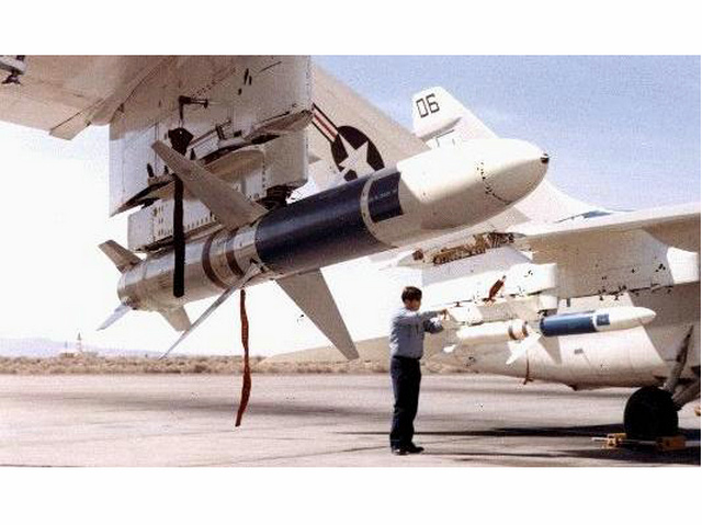 agm-88反辐射导弹(英文:agm-88 harm anti-radiation missile),是