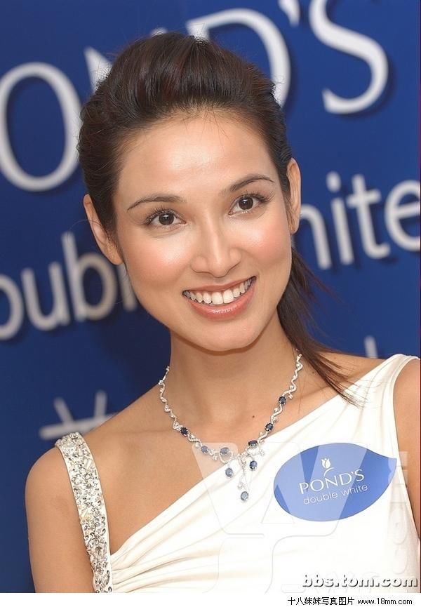  p>郑雪儿,1974年12月12日出生于 a target="_blank" href="/item