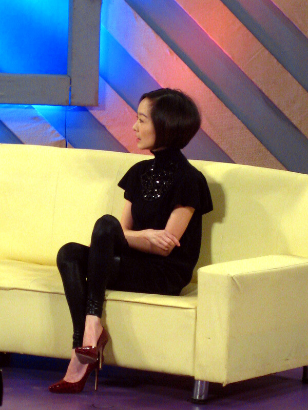  p>《鲁豫有约》是香港凤凰卫视制作的电视谈话性节目,凤凰卫视于2001