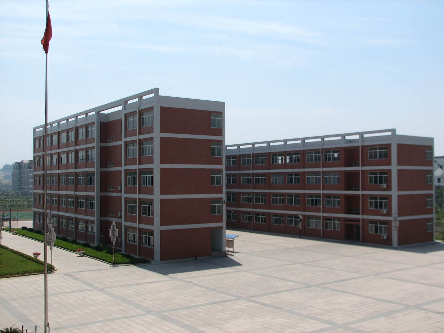 春晖学校创建于2006年,由 a target="_blank" href="/item/巢湖市