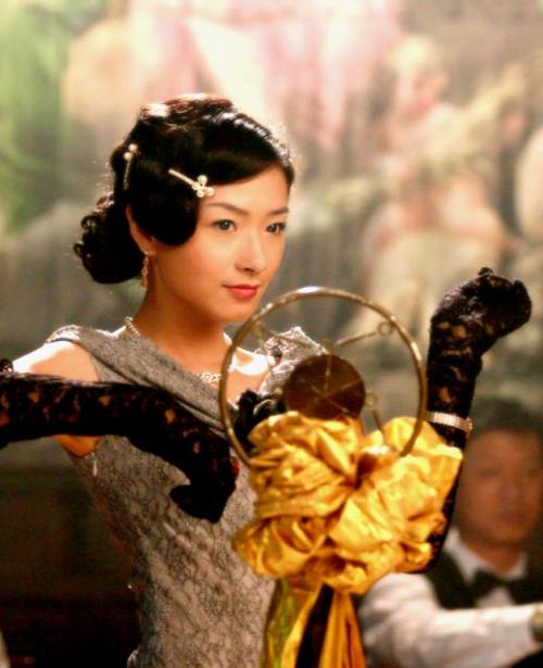 ">李碧华 /a>小说《 a target="_blank" href="/item/生死桥/3307351"